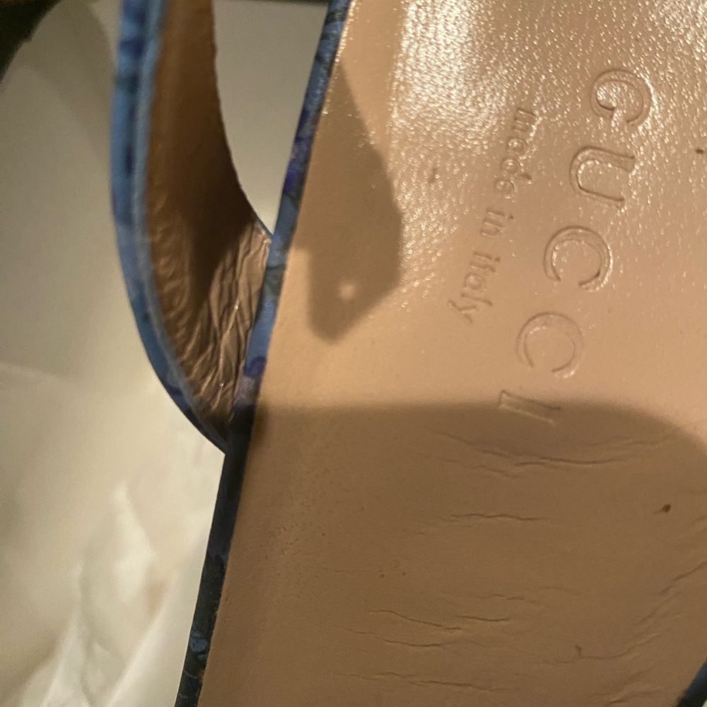 🎁 BLACK FRIDAY SALE 🎁Authentic Gucci Blue Floral Block Heel - Picture 10 of 11